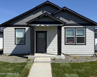 5290 E Antares Ln
