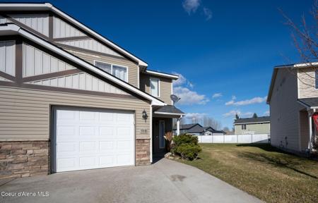 574 HYDRA PL Unit B
