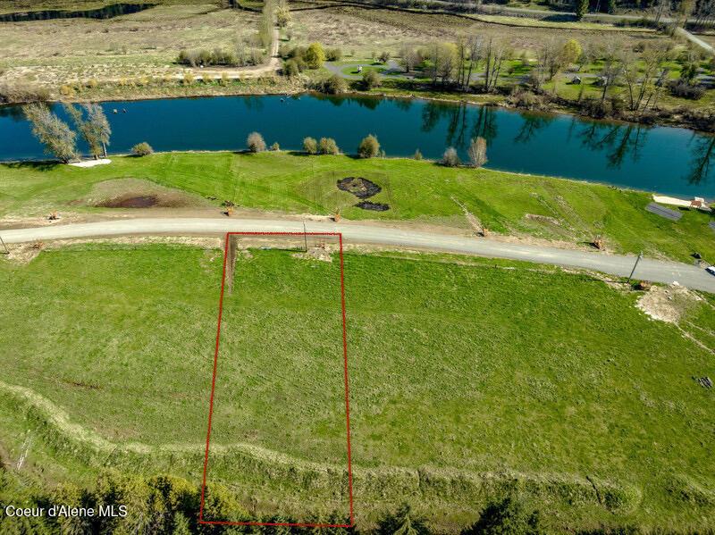 Image 2: Lot 28