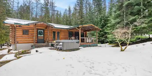 382 Fry Creek Rd