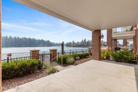355 W Waterside Dr