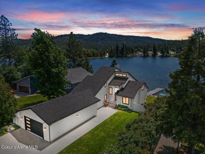 1922 E RODKEY DR