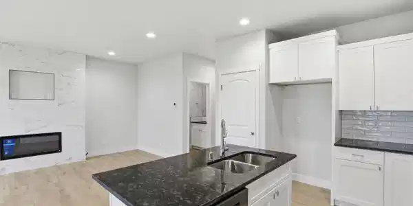 661 N Creative Way (LOT 12)