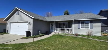 906 E Glacier Peak Dr