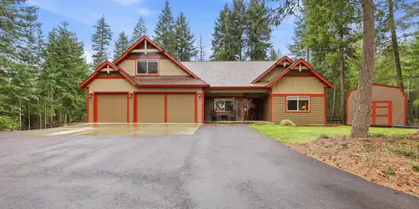 17953 W Sheltered CT