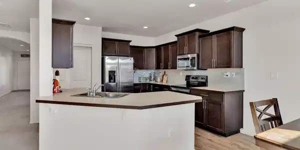 Image 3: Kitchen