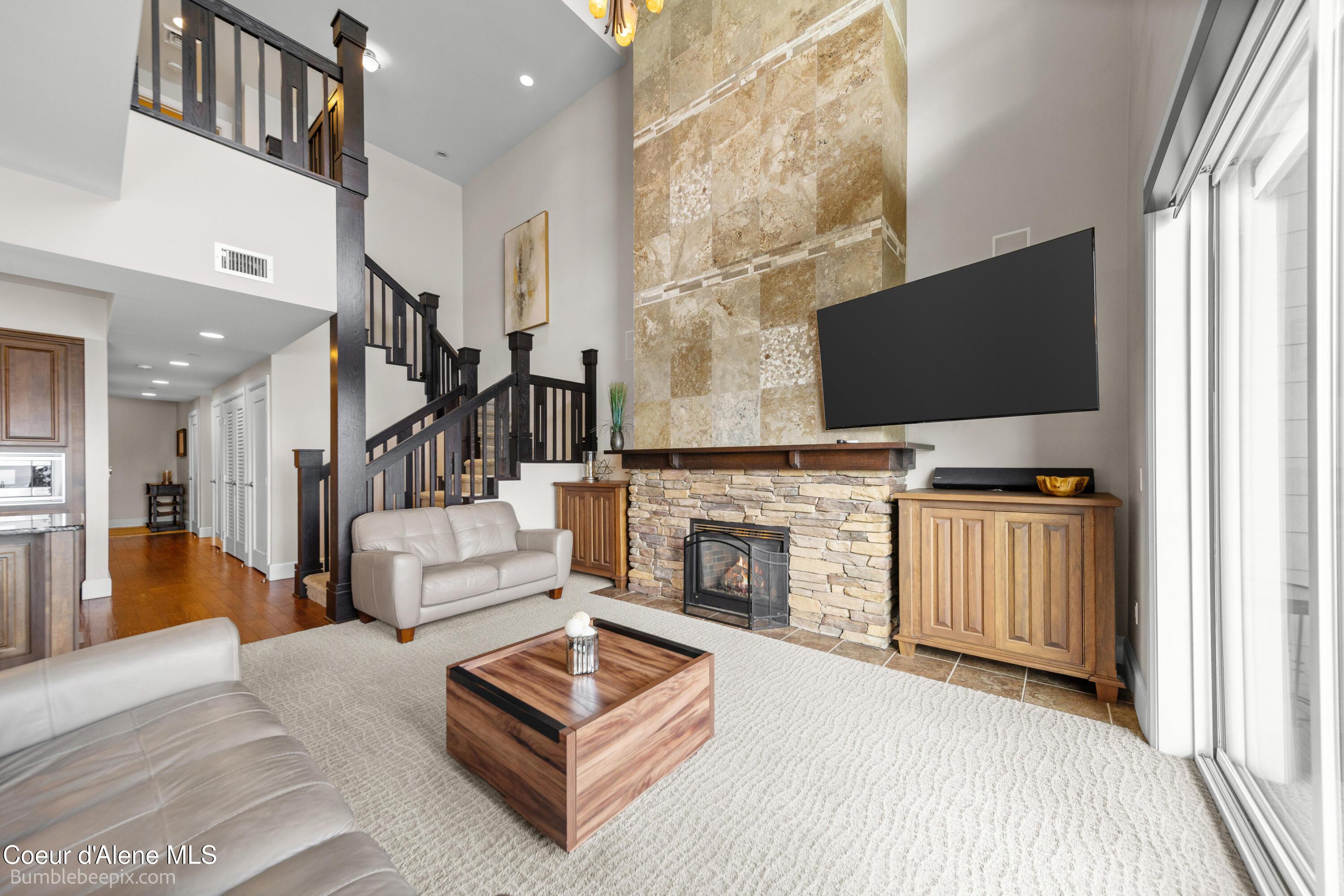 Image 3: Living with rock fireplace