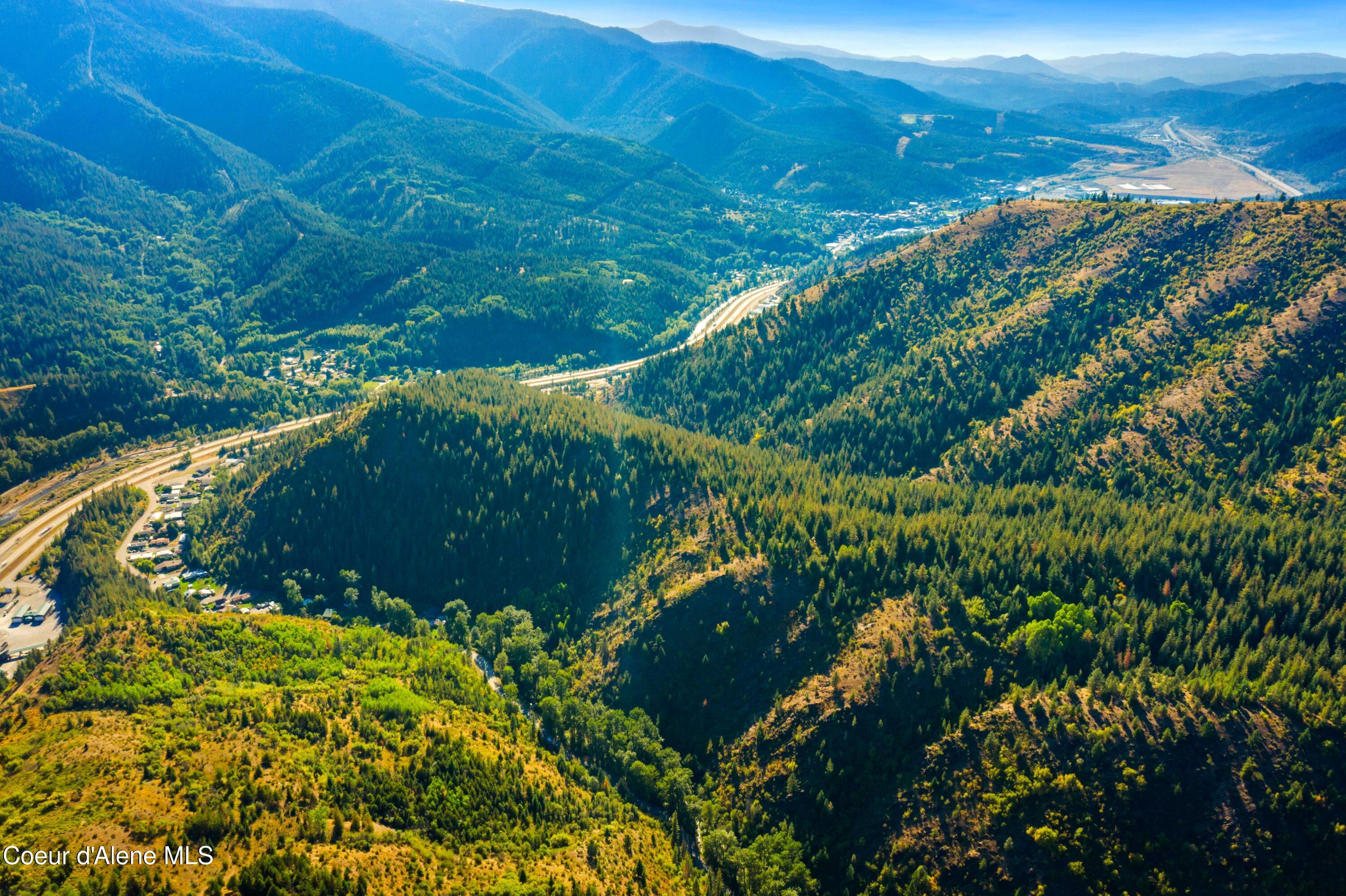 Image 2: 23-51833SVR_35
