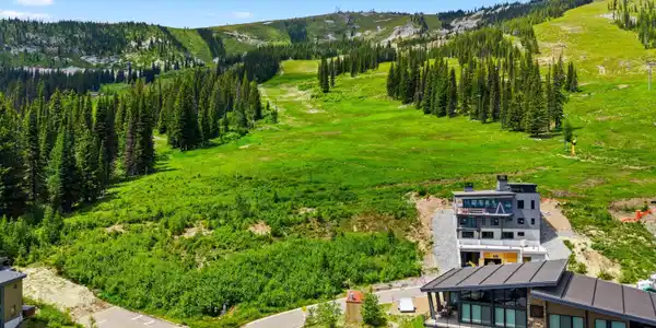 Image 4: DJI_20260618032818_0438_D