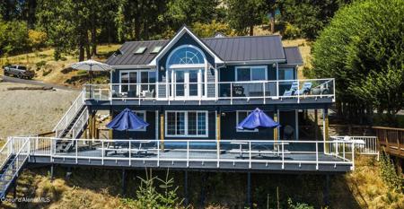 100 Grandview Ln