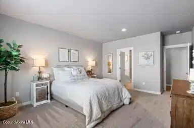 Image 3: Orchard Encore - Main Bedroom