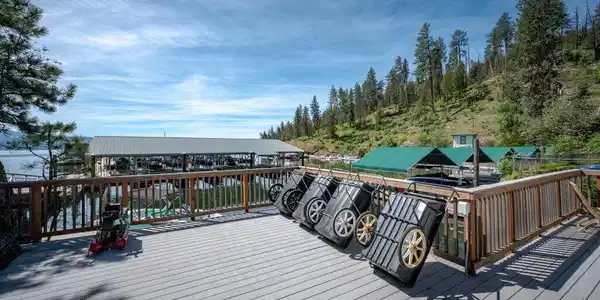 Image 3: Open deck on the club house