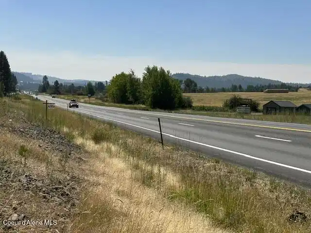 Image 1: 445' of Hwy 95 Frontage