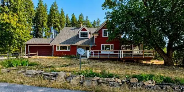 Image 2: Old Farm House