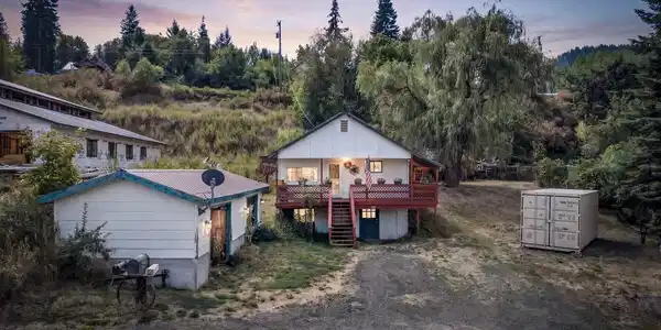 2331 Kootenai Ave