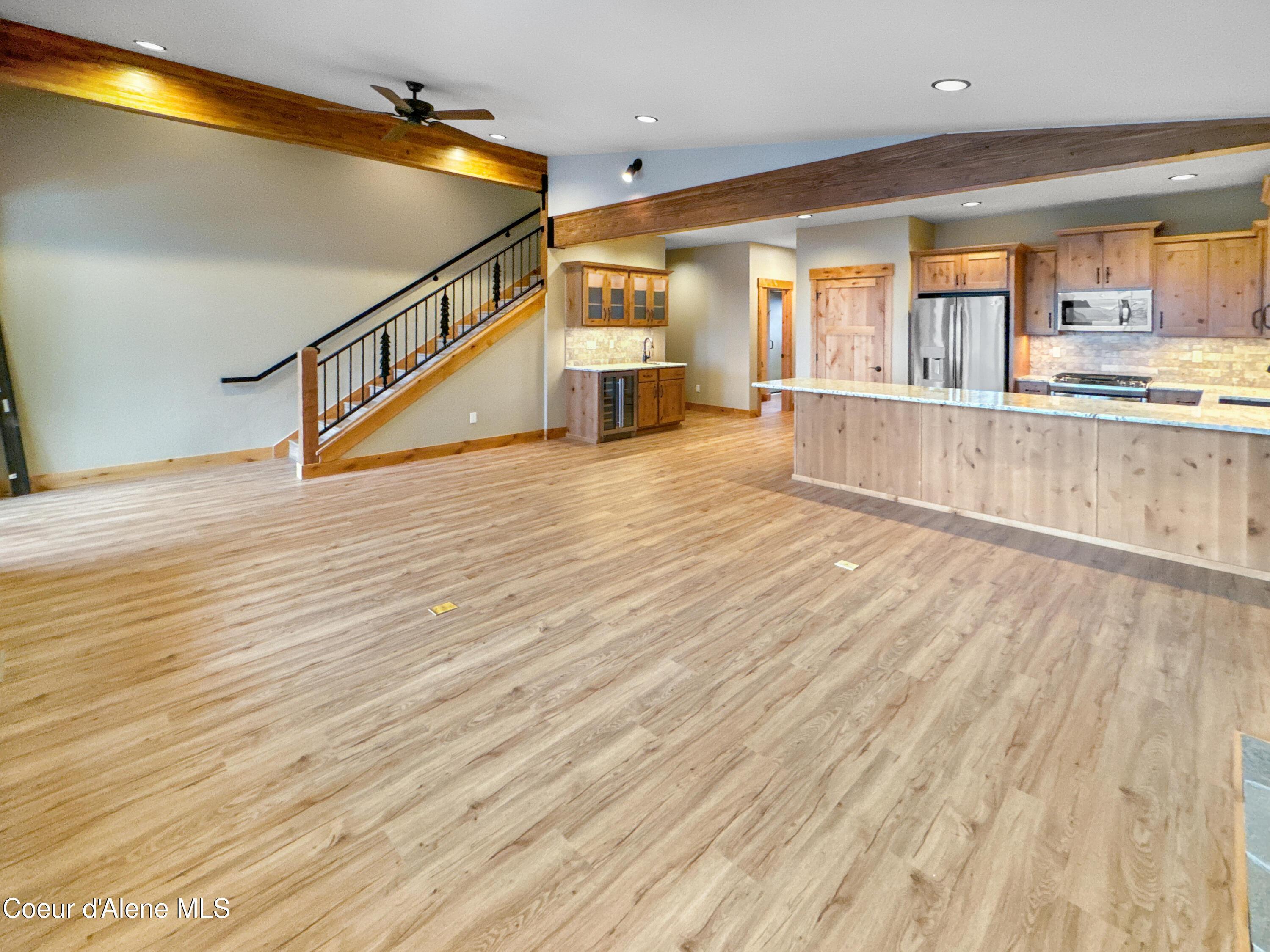 Image 3: Open Floor Plan