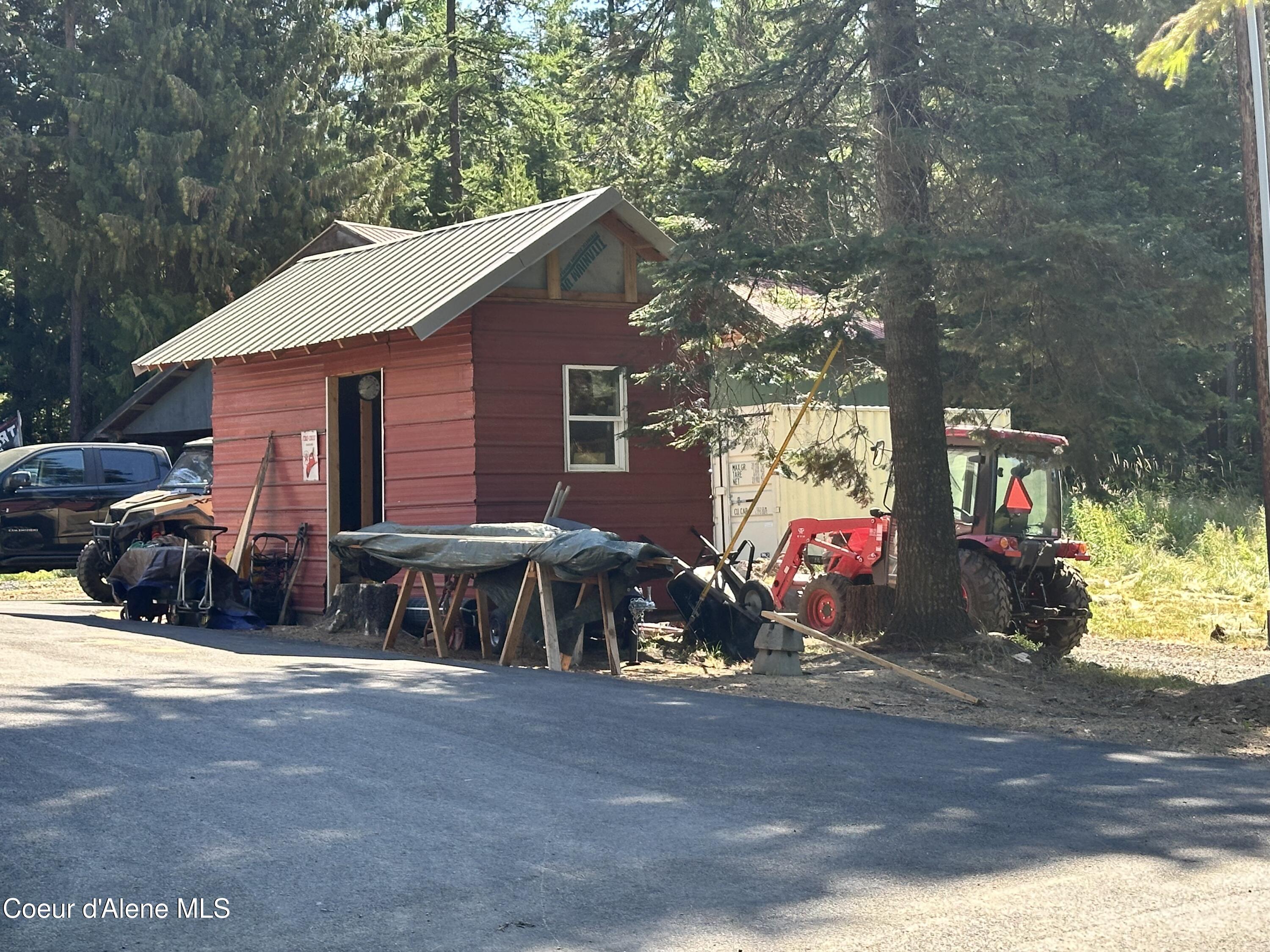 Image 4: Storage Shed