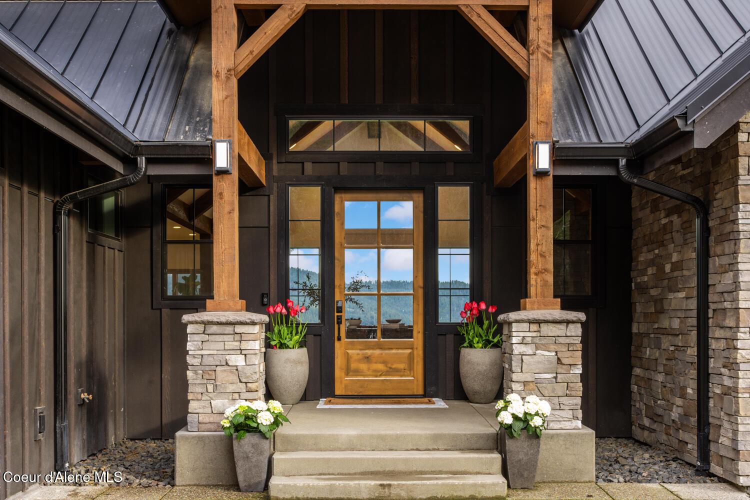 Image 3: Front Porch 3