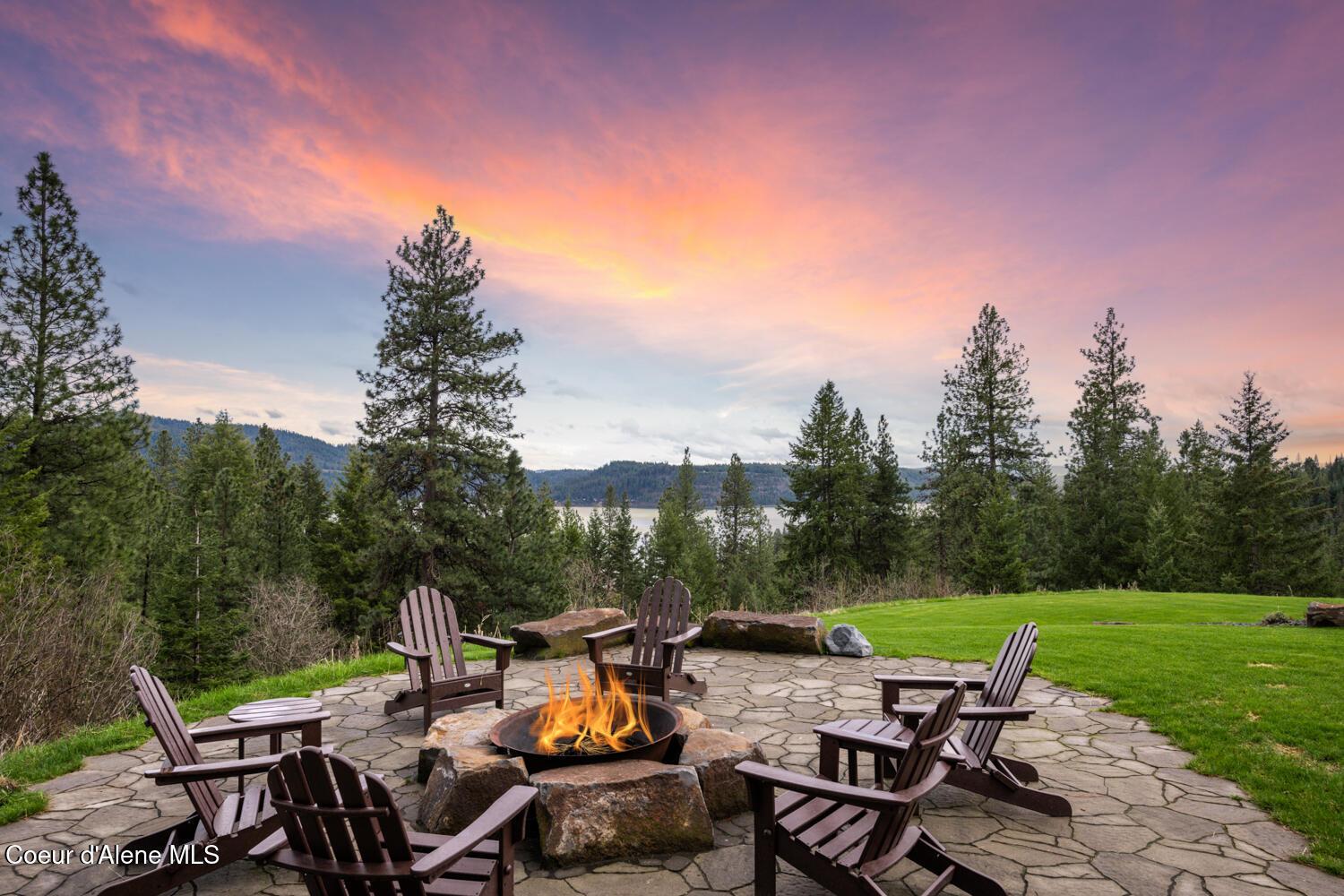 Image 4: Back Yard Fire Pit