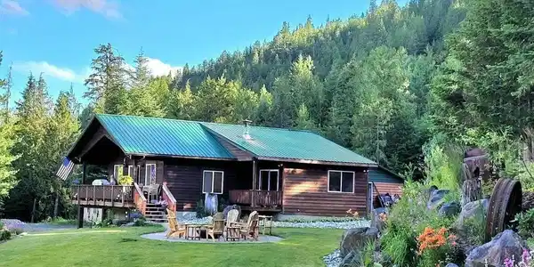 Image 3: House