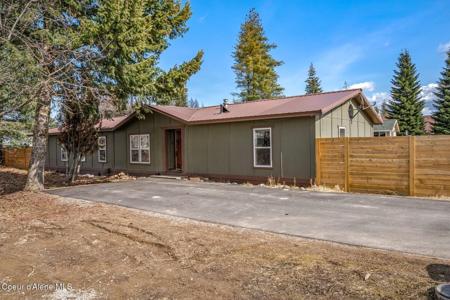 662 Roberson Way