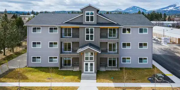 424 Olive Ave Unit #103