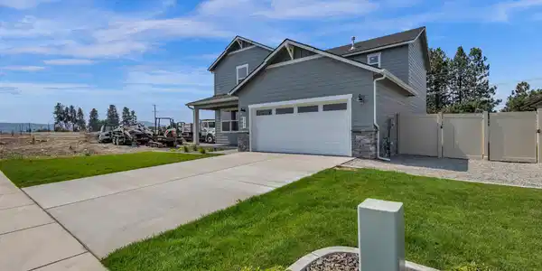 Image 3: Actual Home