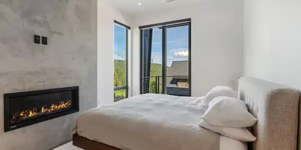 Image 4: Primary Bedroom