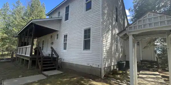 Image 3: 2