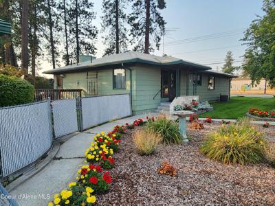 212 E Mullan AVE