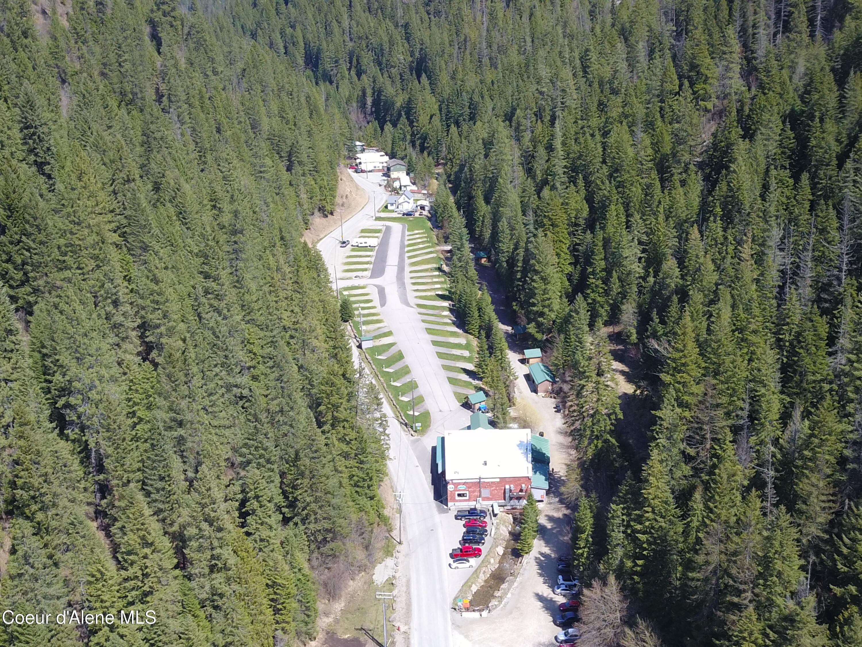 Image 4: 1D-Aerial-Park5-EdgeOfTown