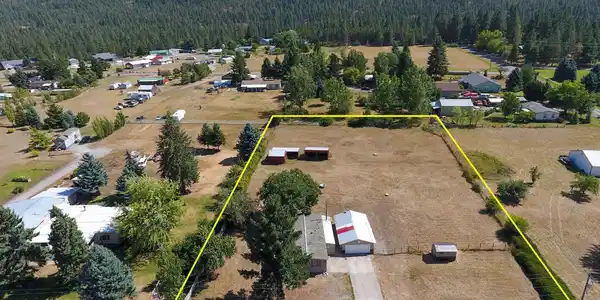 Image 3: 1.4 acres