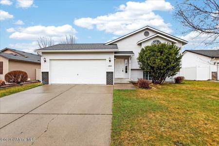 2435 N Bunchgrass Dr