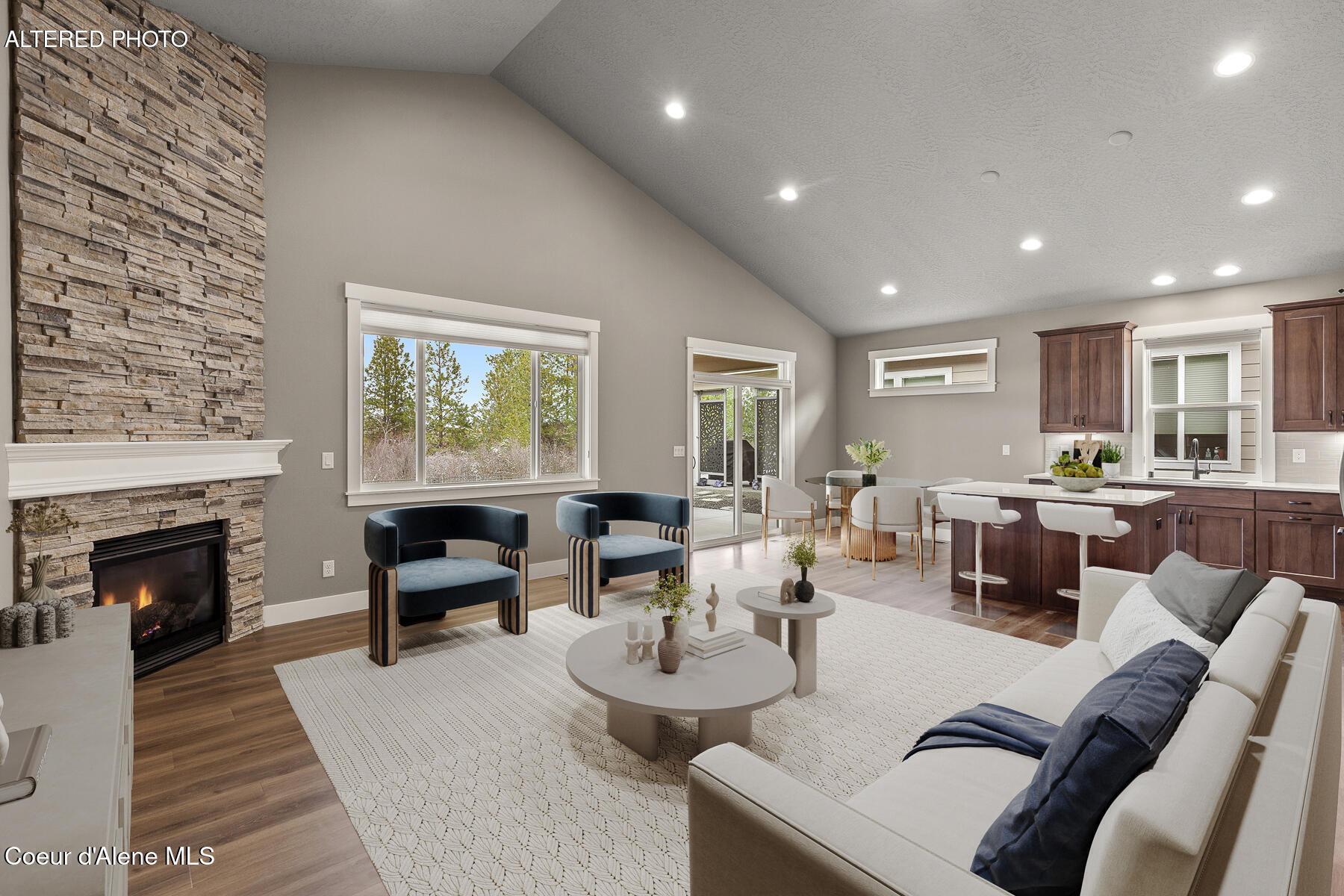 Image 4: 22835EEdgewaterLn-3_STAGED