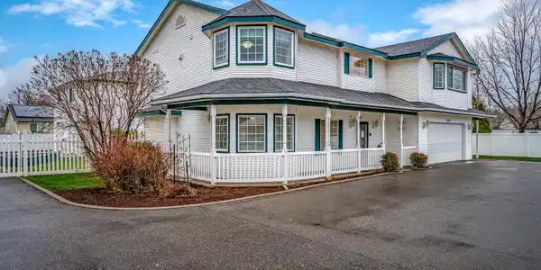 3683 E Mullan Ave.