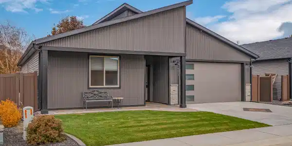 13958 N Rainier Loop