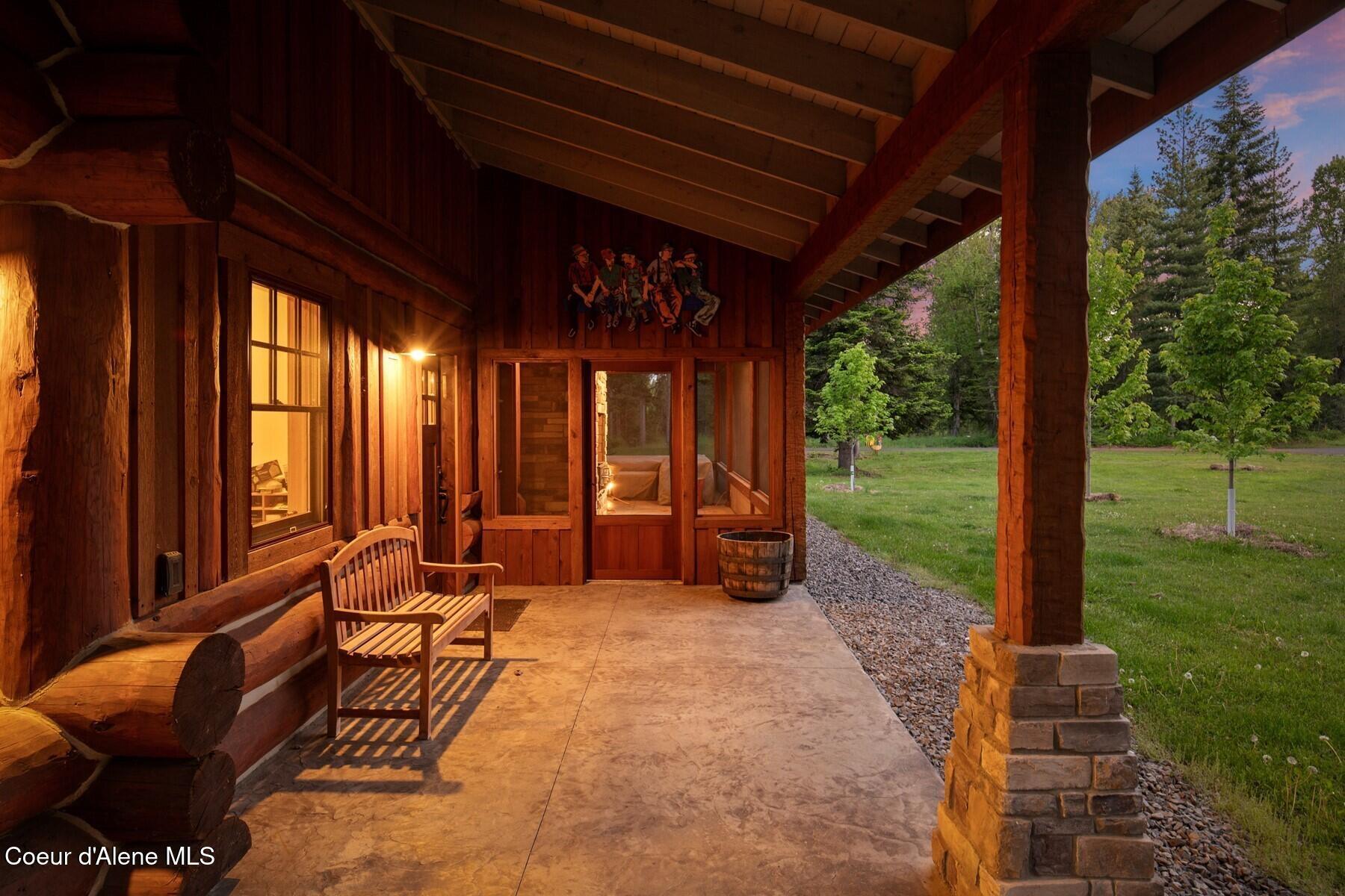 Image 3: Front Entry