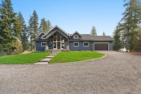 18059 N Advent Ln