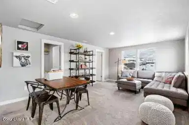 Image 4: Orchard Encore - Upstairs Loft 2 (5)