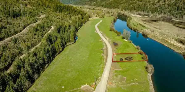 Image 2: Lot 20