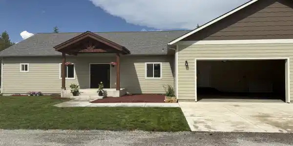 17 Flintlock Way