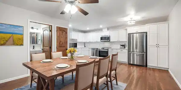 Image 4: 15.jpg-FULL - Dining Room - Standard - 0