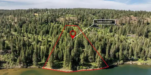 Image 2: 518 feet of frontage