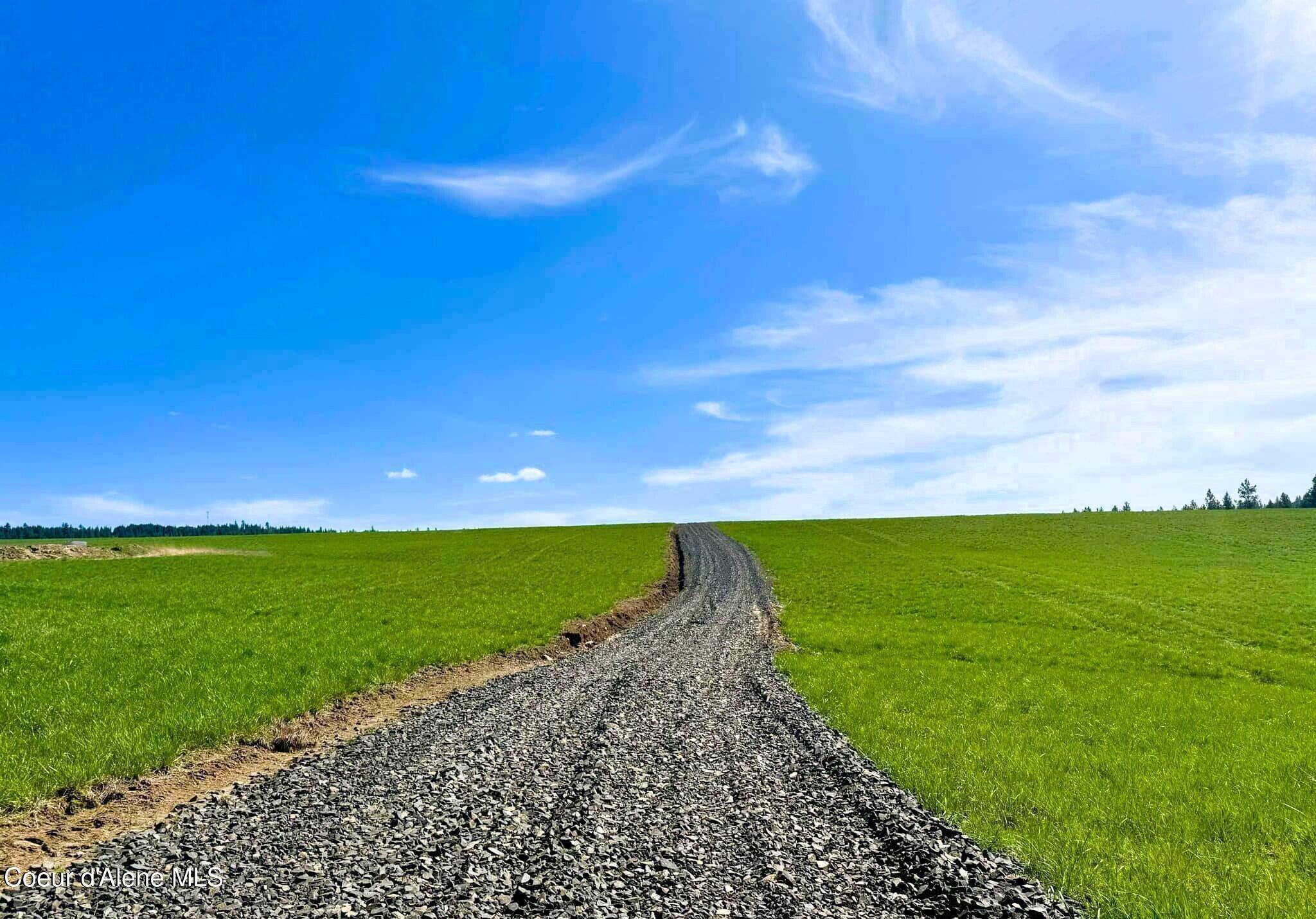Image 3: NKA Butte Lane Lot 2