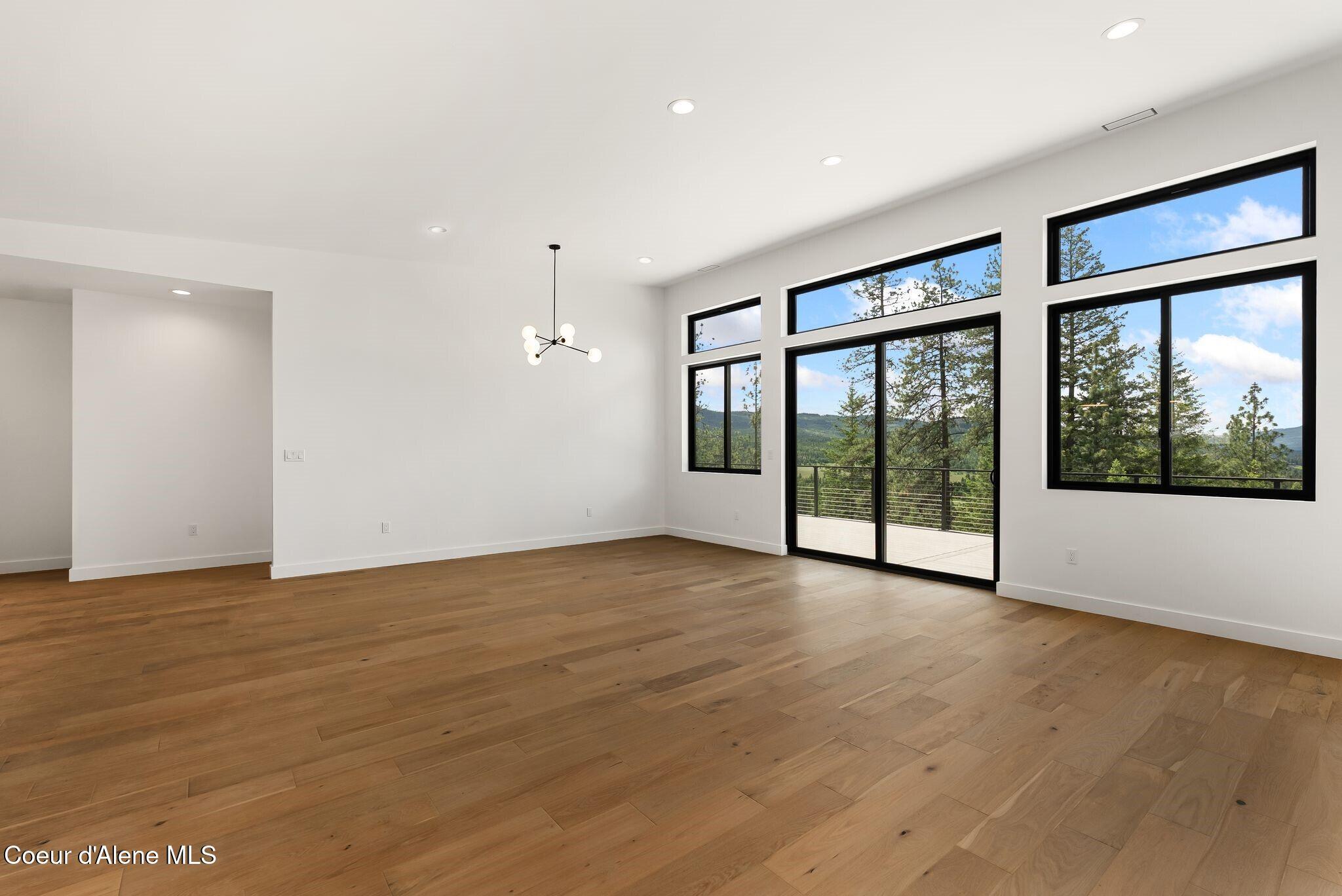 Image 4: Abundance of Natural Light