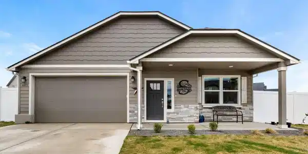6673 W Frehley WAY