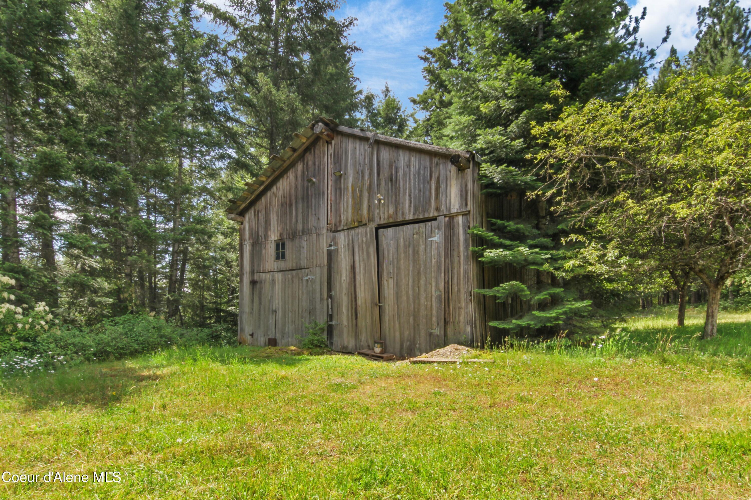 Image 4: 003_Barn