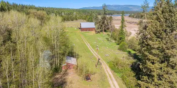 Image 3: 02-4610 Kelso Lake Rd-2