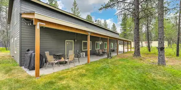 172 Wyatt Ln