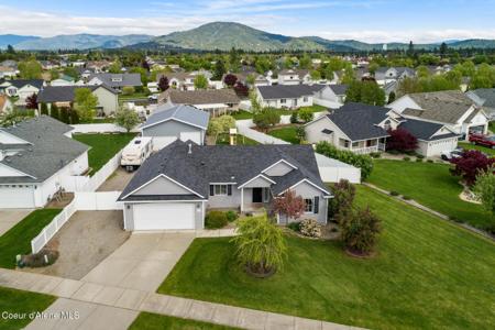 8308 N Vantage DR